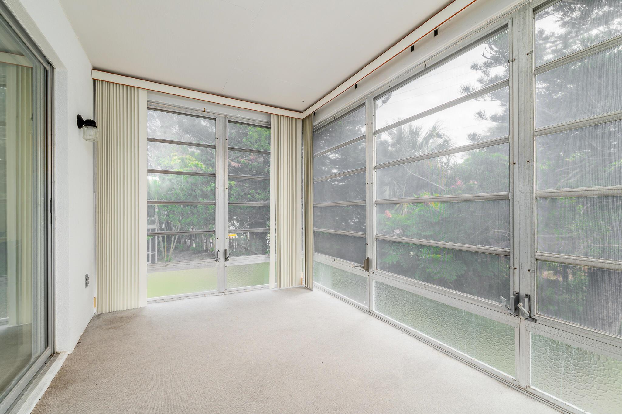 KINGSWOOD CONDO - Residential Lease