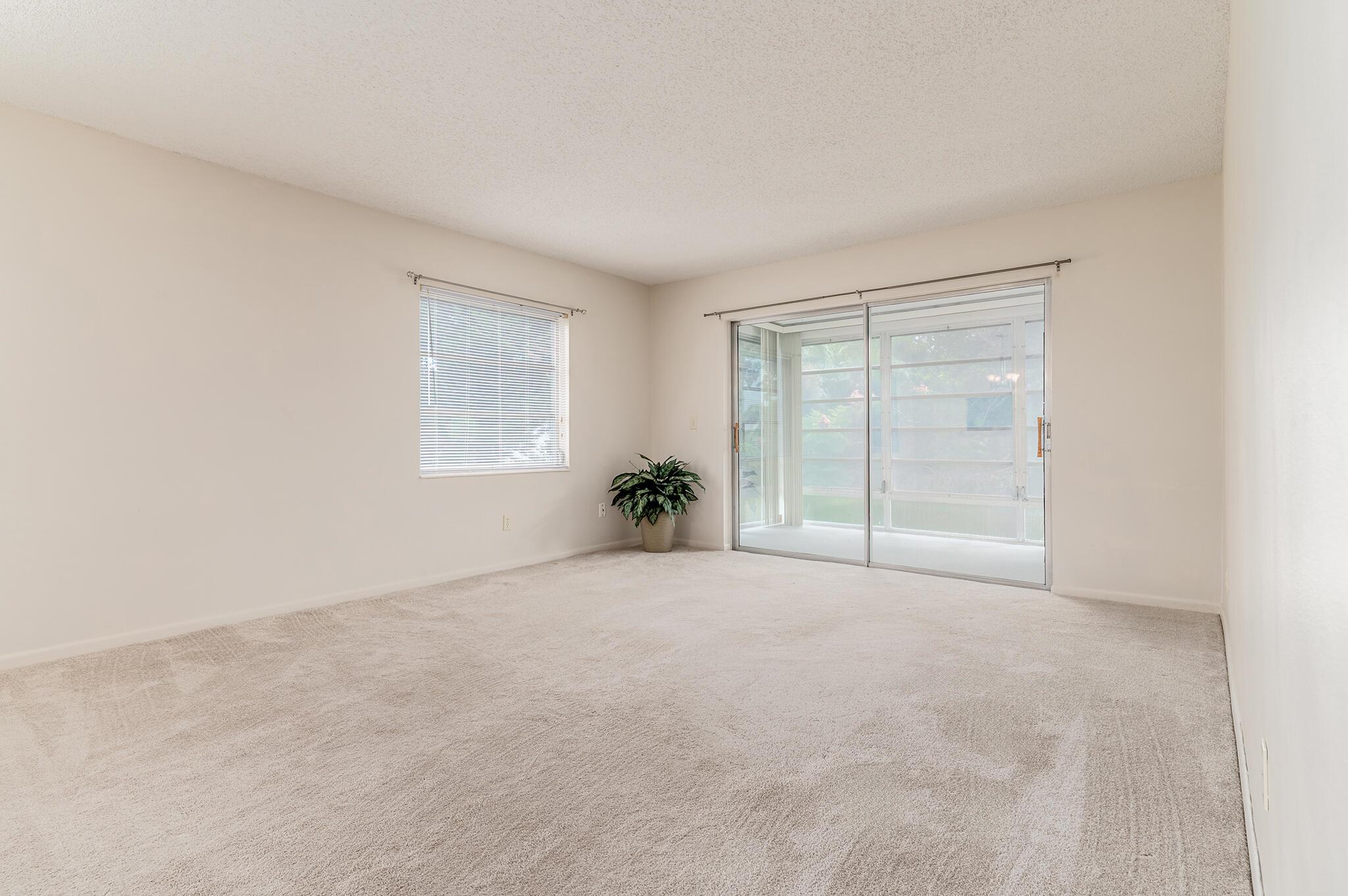 KINGSWOOD CONDO - Residential Lease