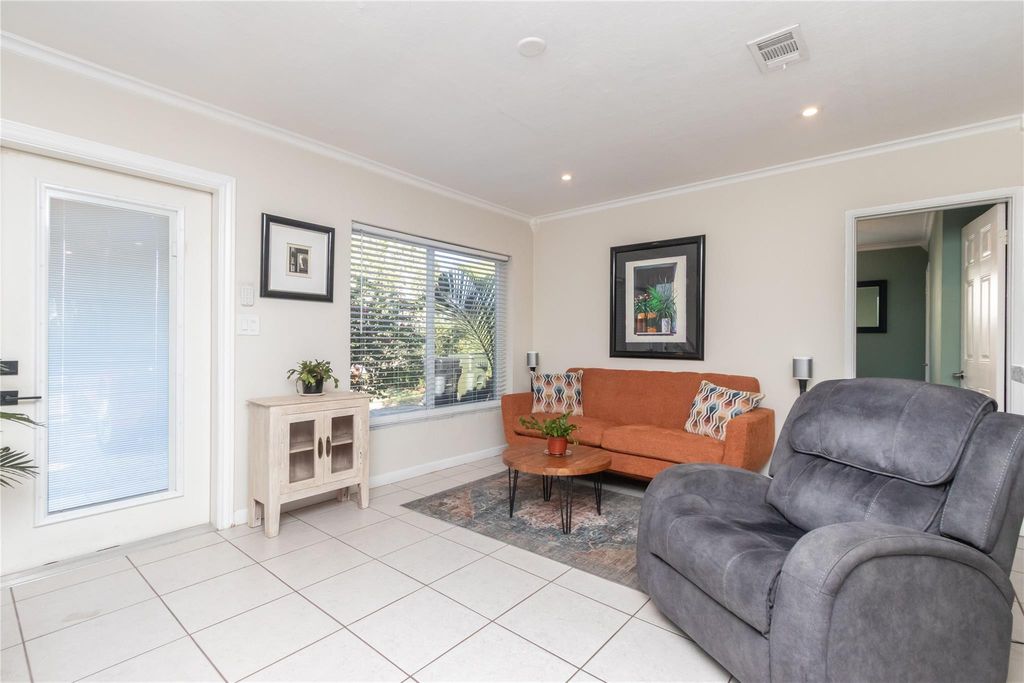 Photo of 704 NE 14th Place, Fort Lauderdale, FL 33304 (MLS # F10550066)