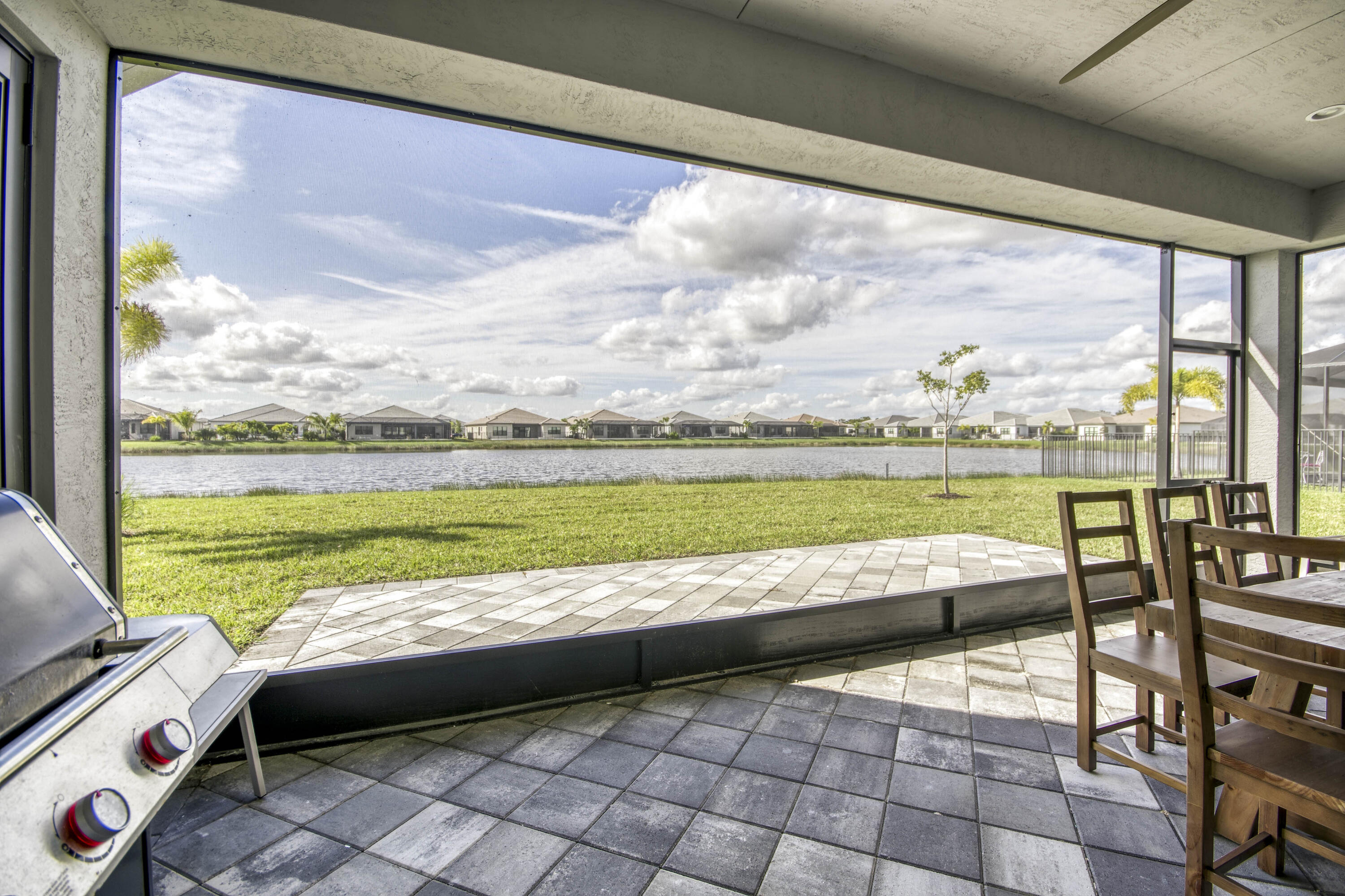 Riverland - Valencia Walk - Residential