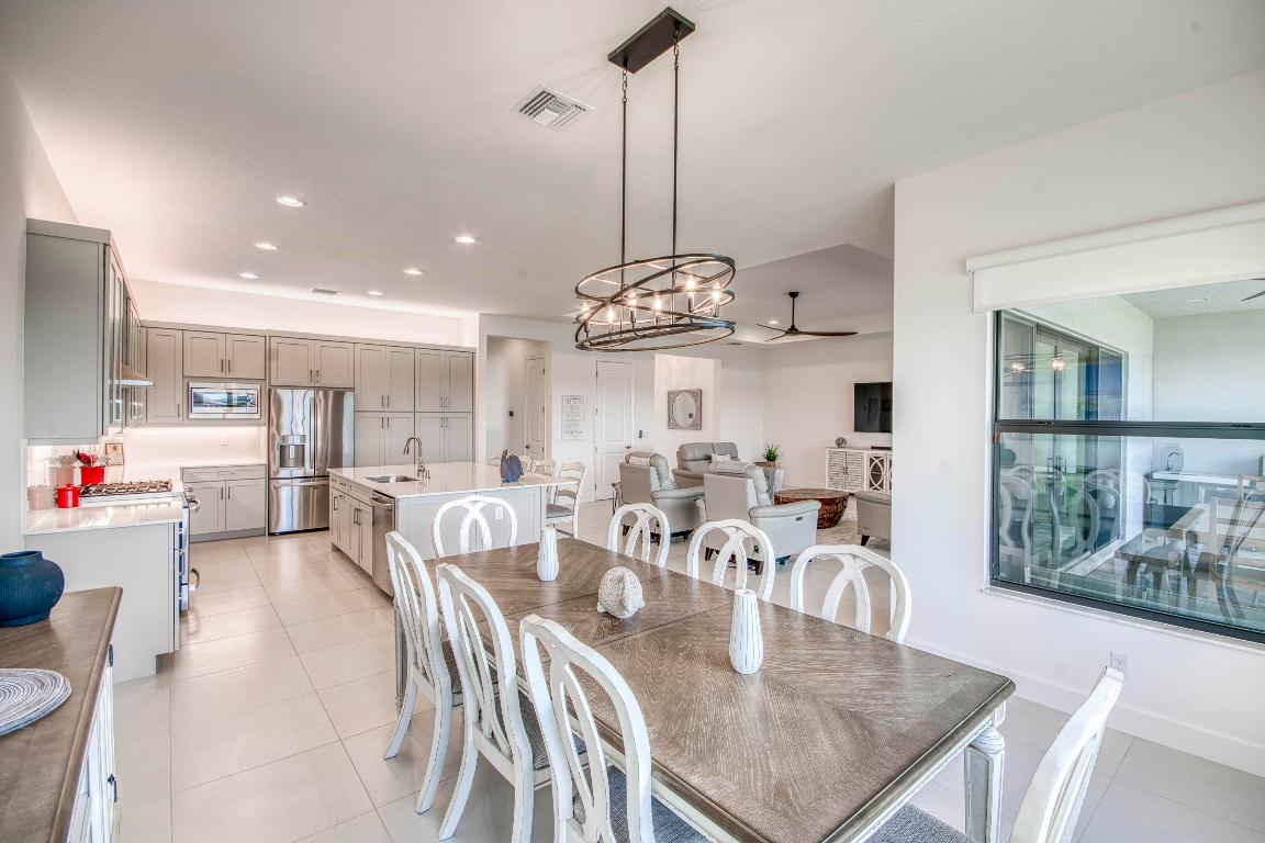 Riverland - Valencia Walk - Residential