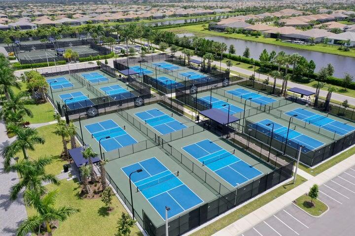 Riverland - Valencia Walk - Residential