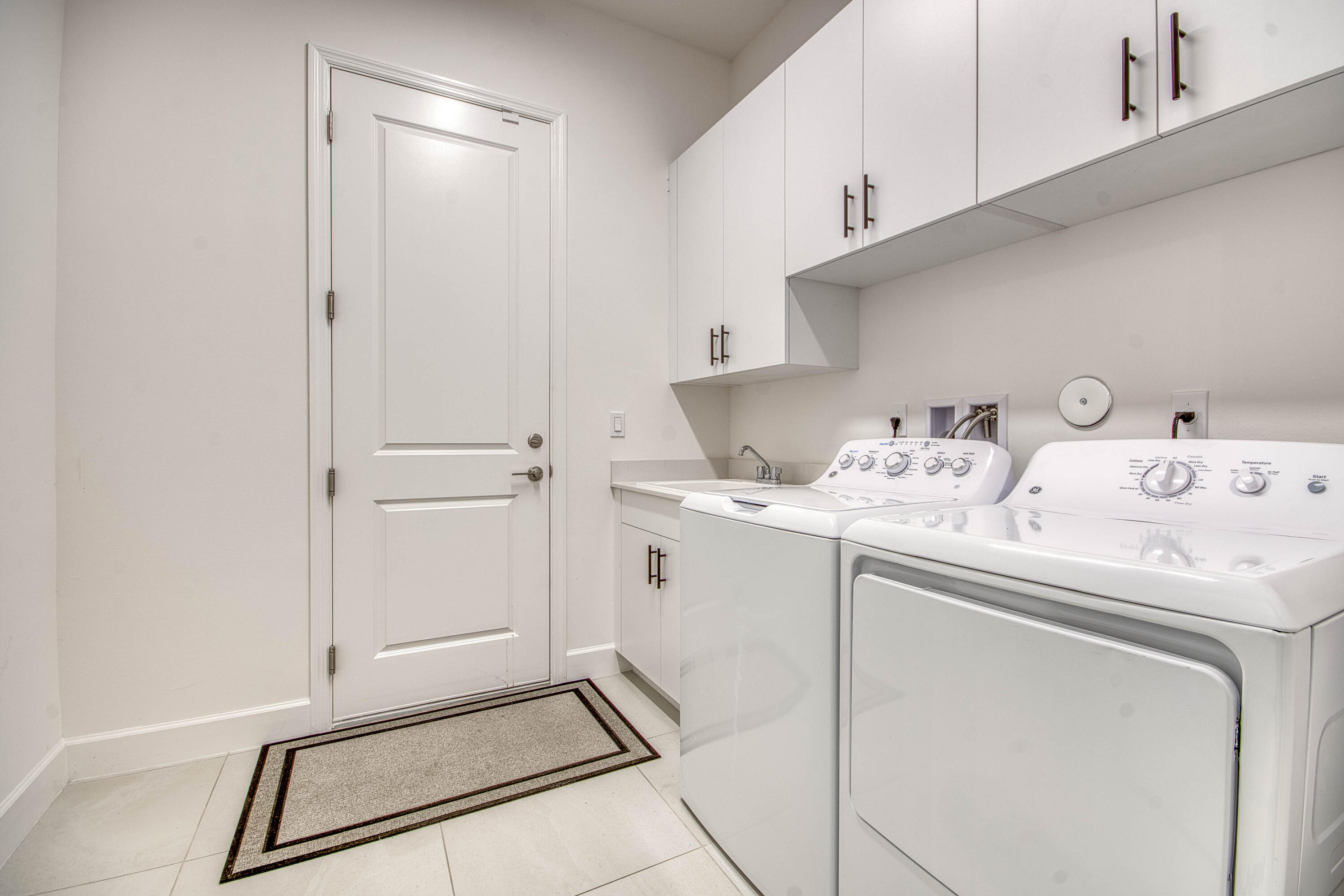 Riverland - Valencia Walk - Residential