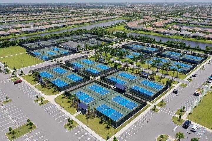 Riverland - Valencia Walk - Residential