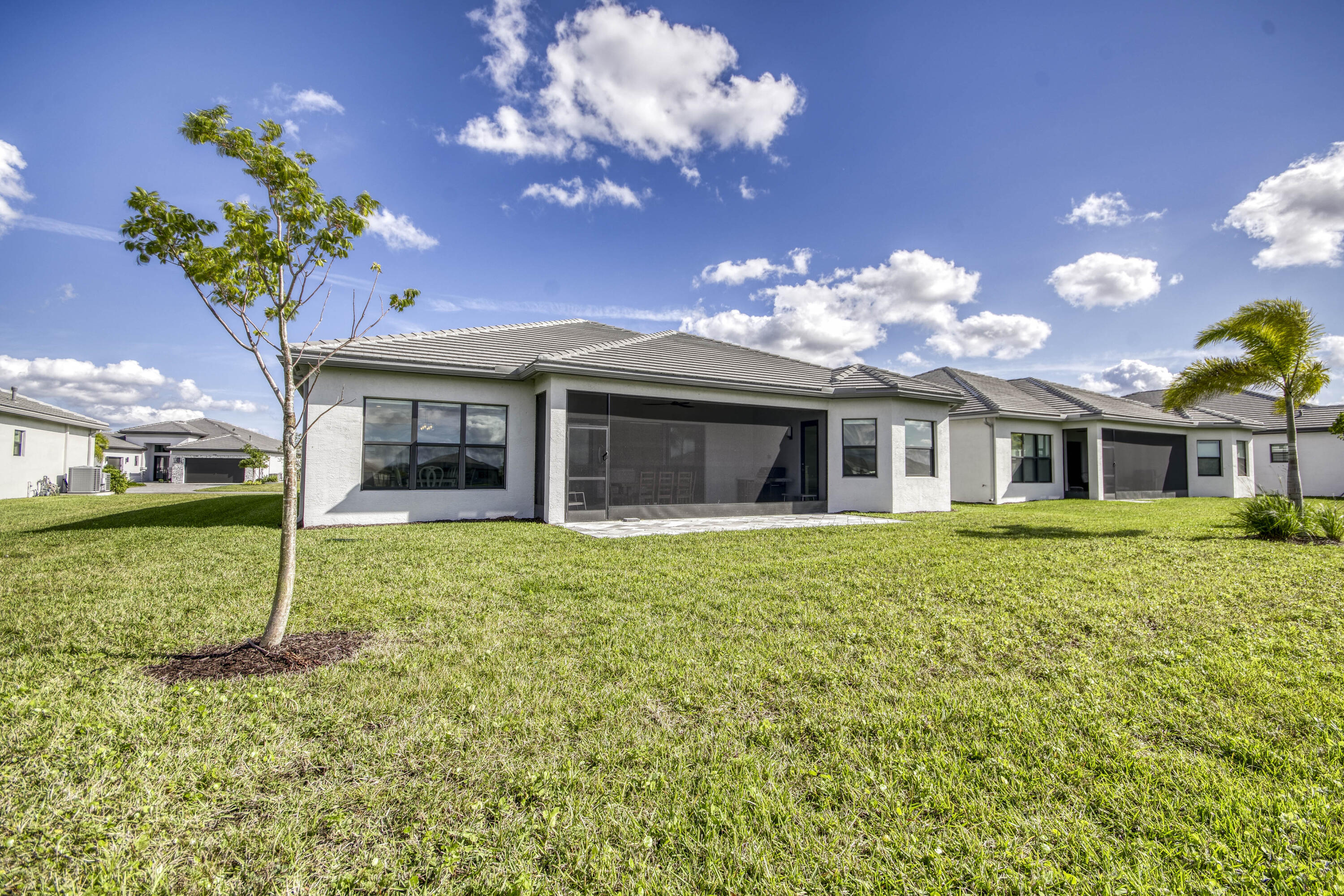 Riverland - Valencia Walk - Residential