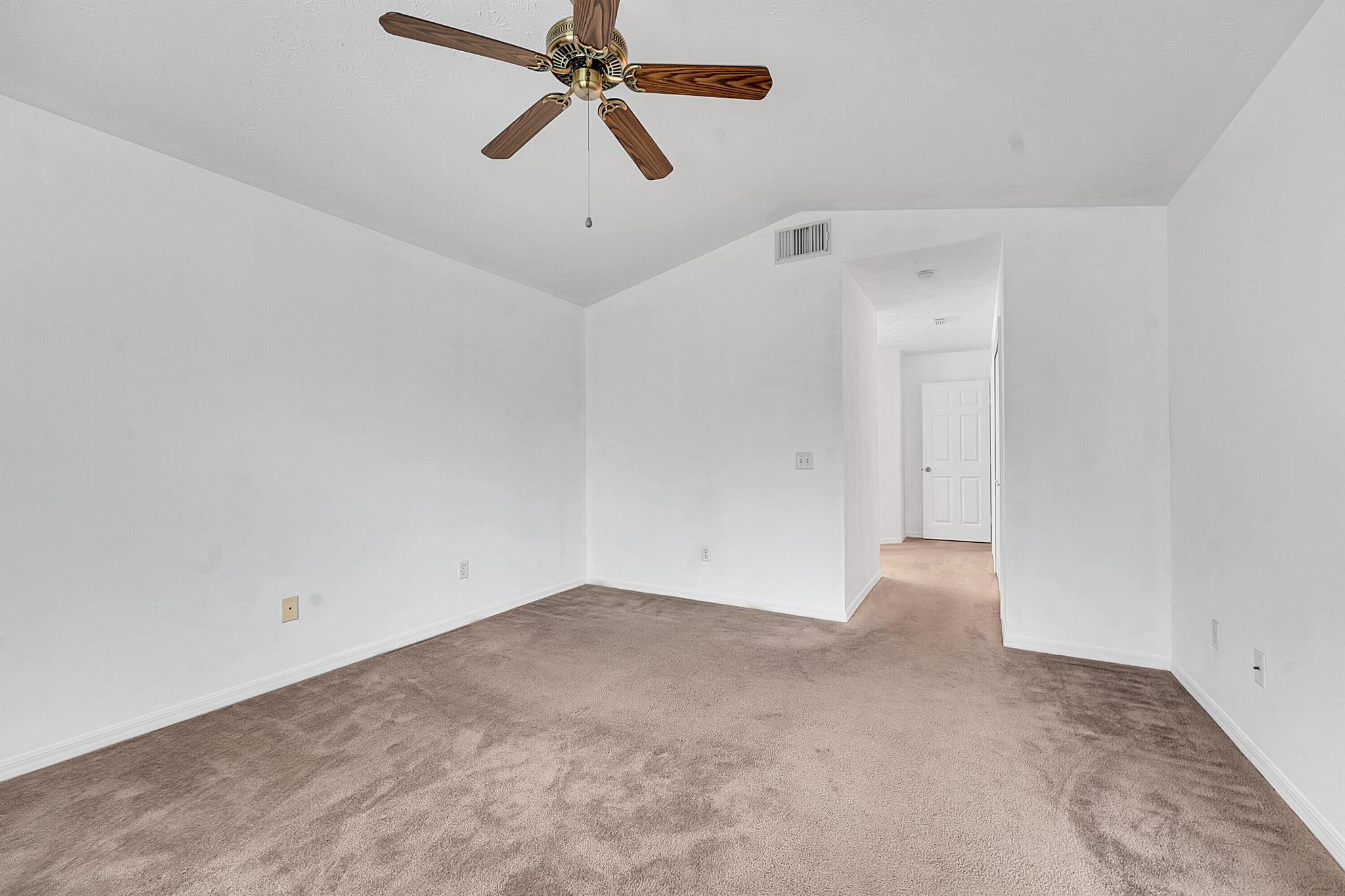 SPANISH LAKES FAIRWAYS NE - Residential