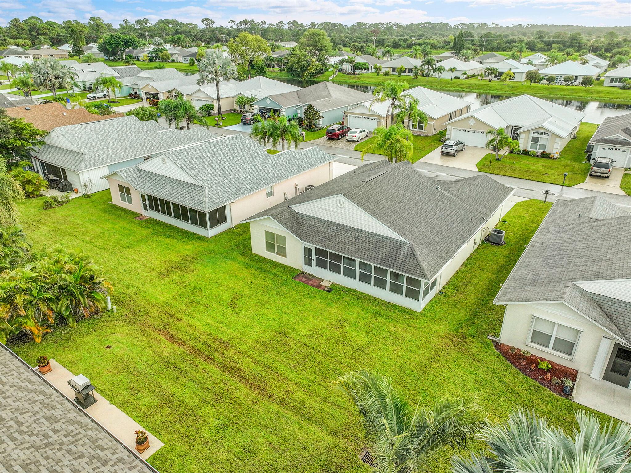SPANISH LAKES FAIRWAYS NE - Residential