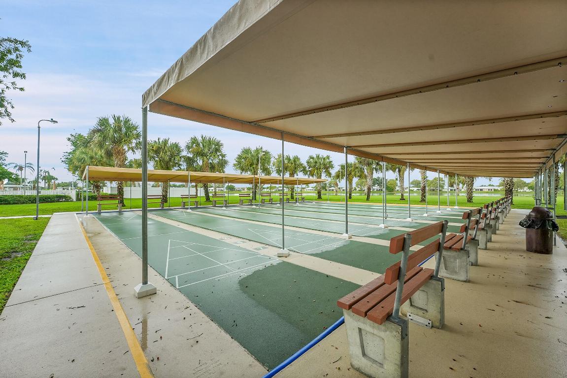 SPANISH LAKES FAIRWAYS NE PHASE - Residential