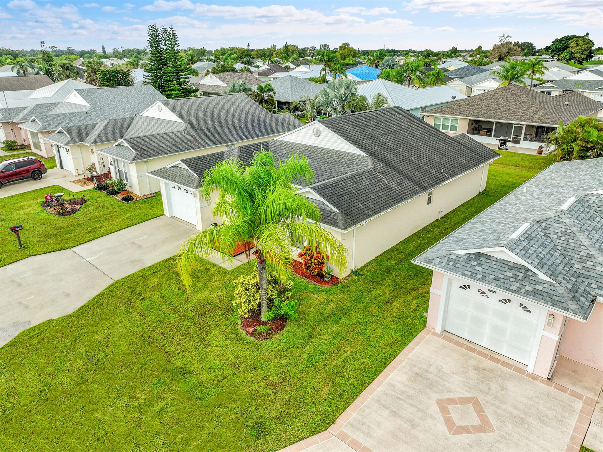 SPANISH LAKES FAIRWAYS NE - Residential