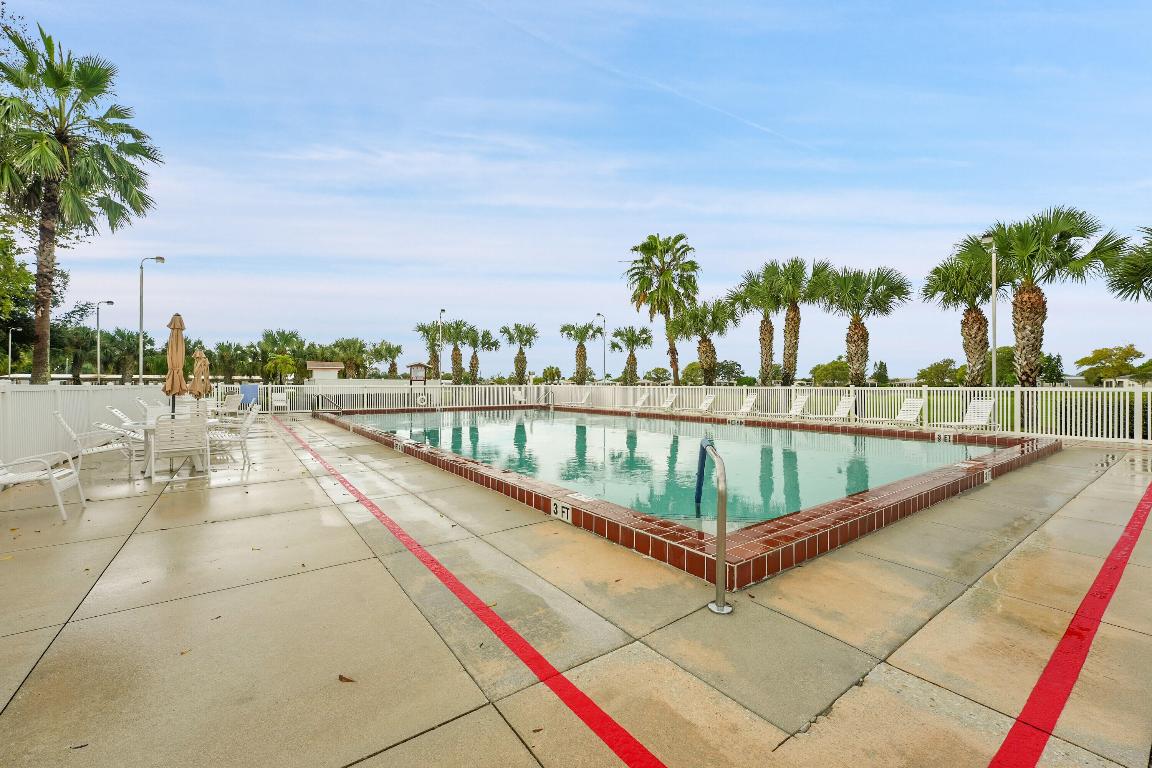 SPANISH LAKES FAIRWAYS NE PHASE - Residential