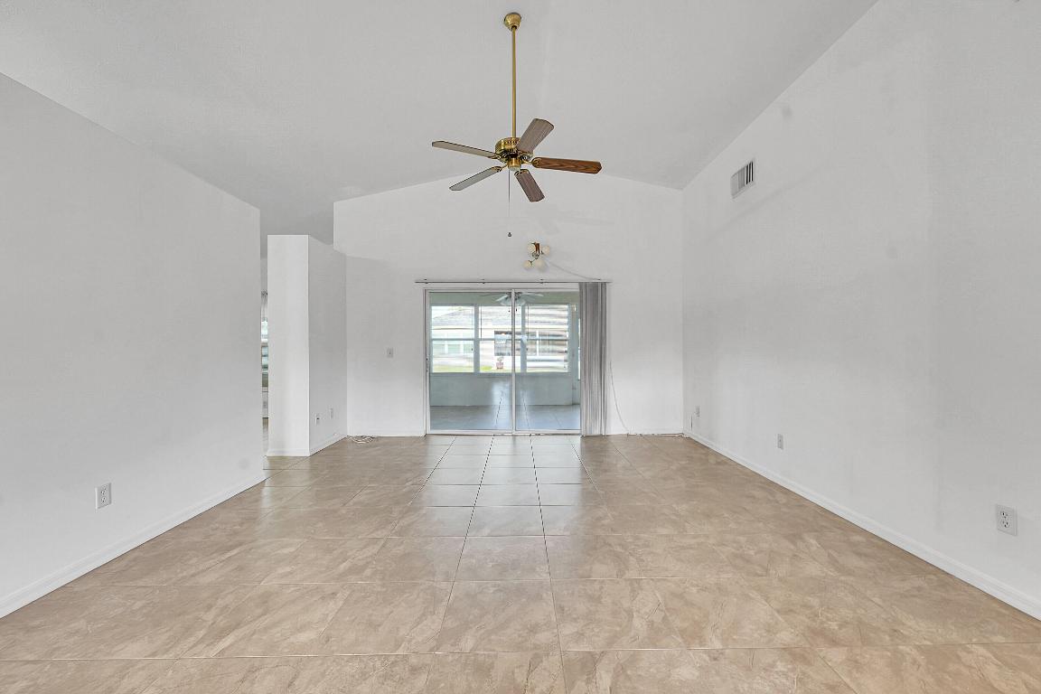 SPANISH LAKES FAIRWAYS NE PHASE - Residential