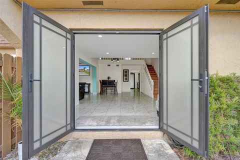 3541 NW 95th Terrace 202 Sunrise FL 33351