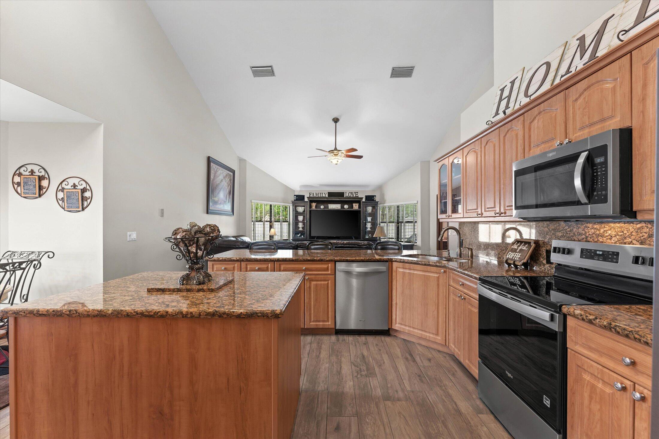 CYPRESS GLEN - Residential