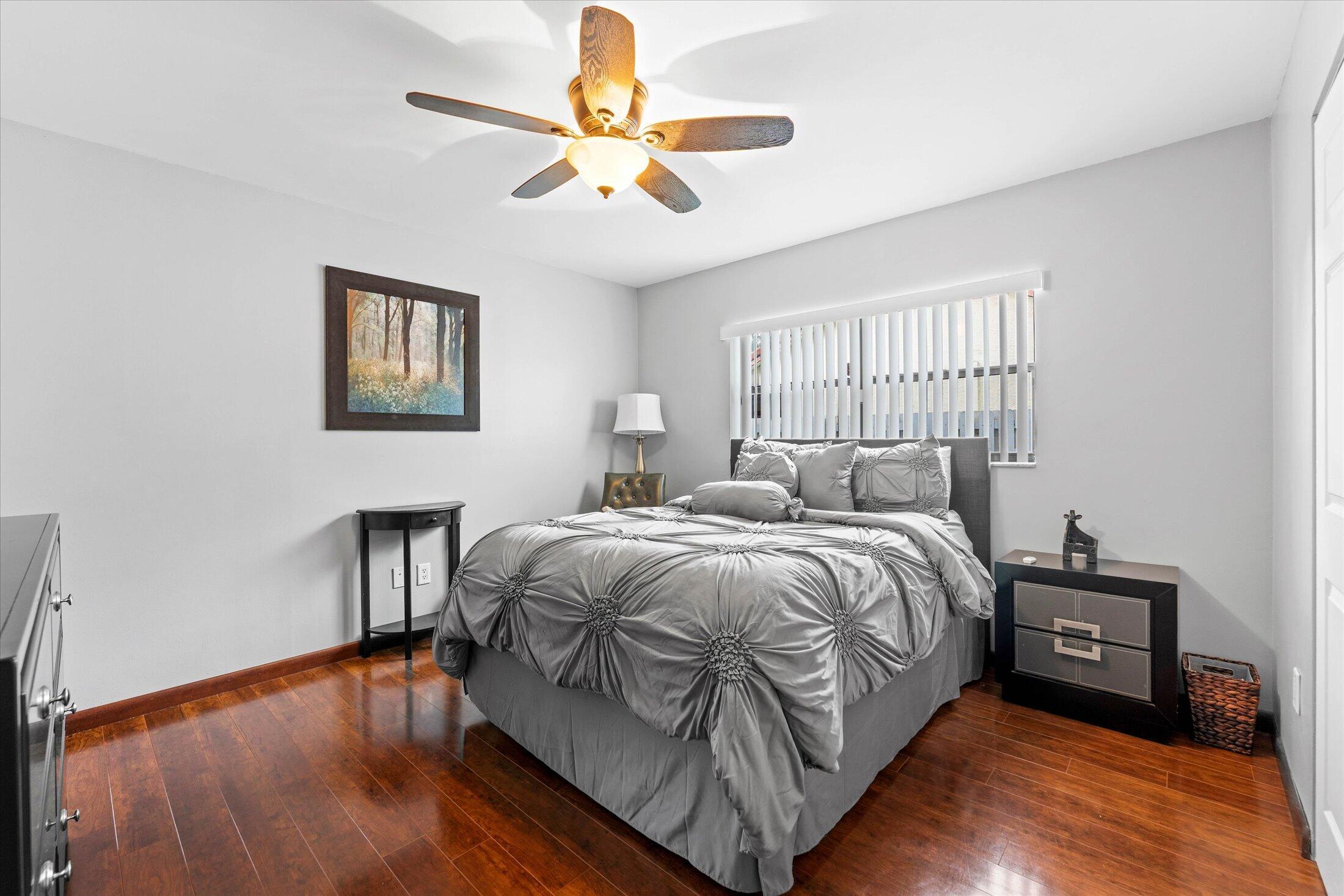 CYPRESS GLEN - Residential