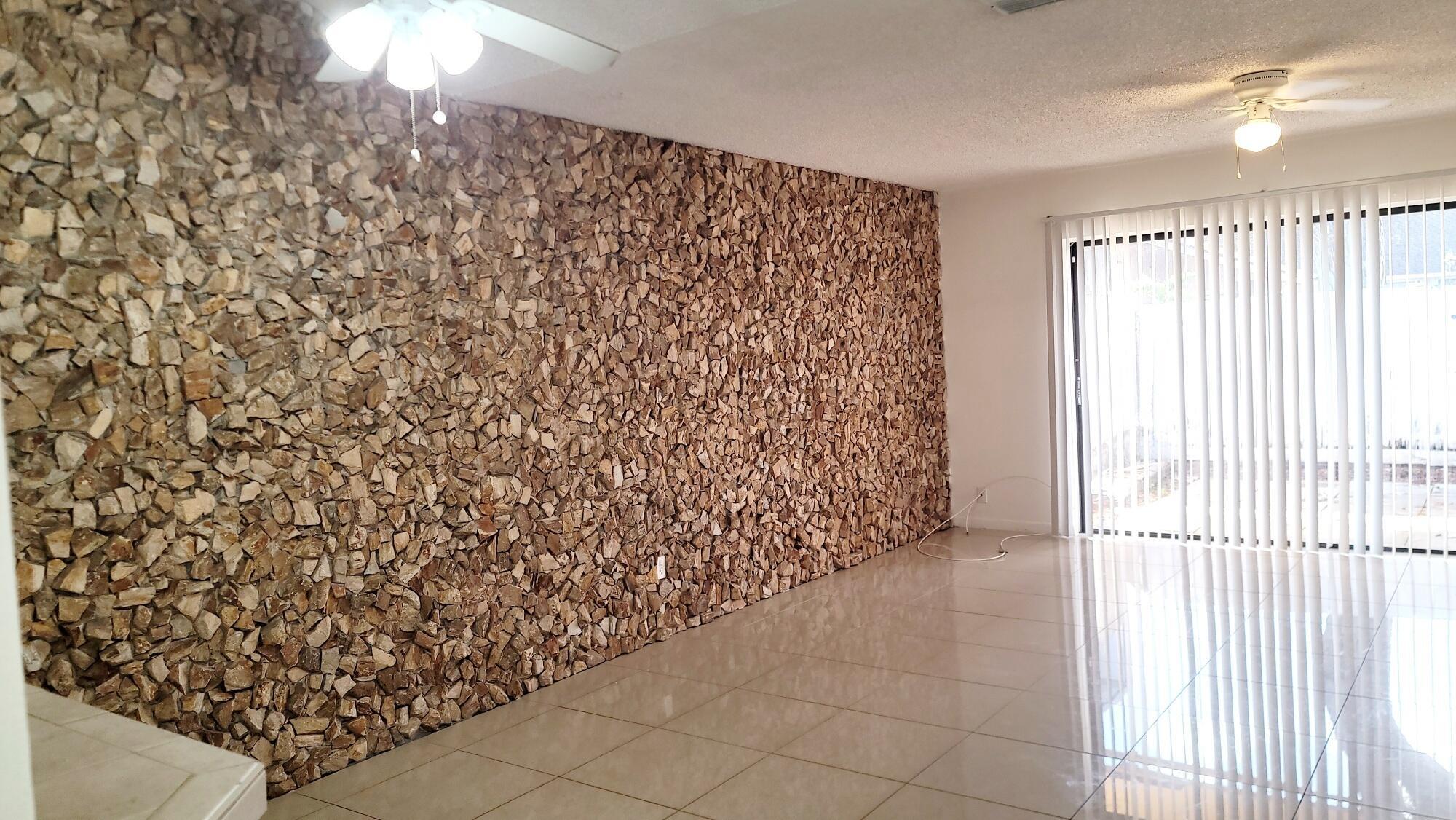 WOODSCAPE TOWNHOMES - Residential Lease