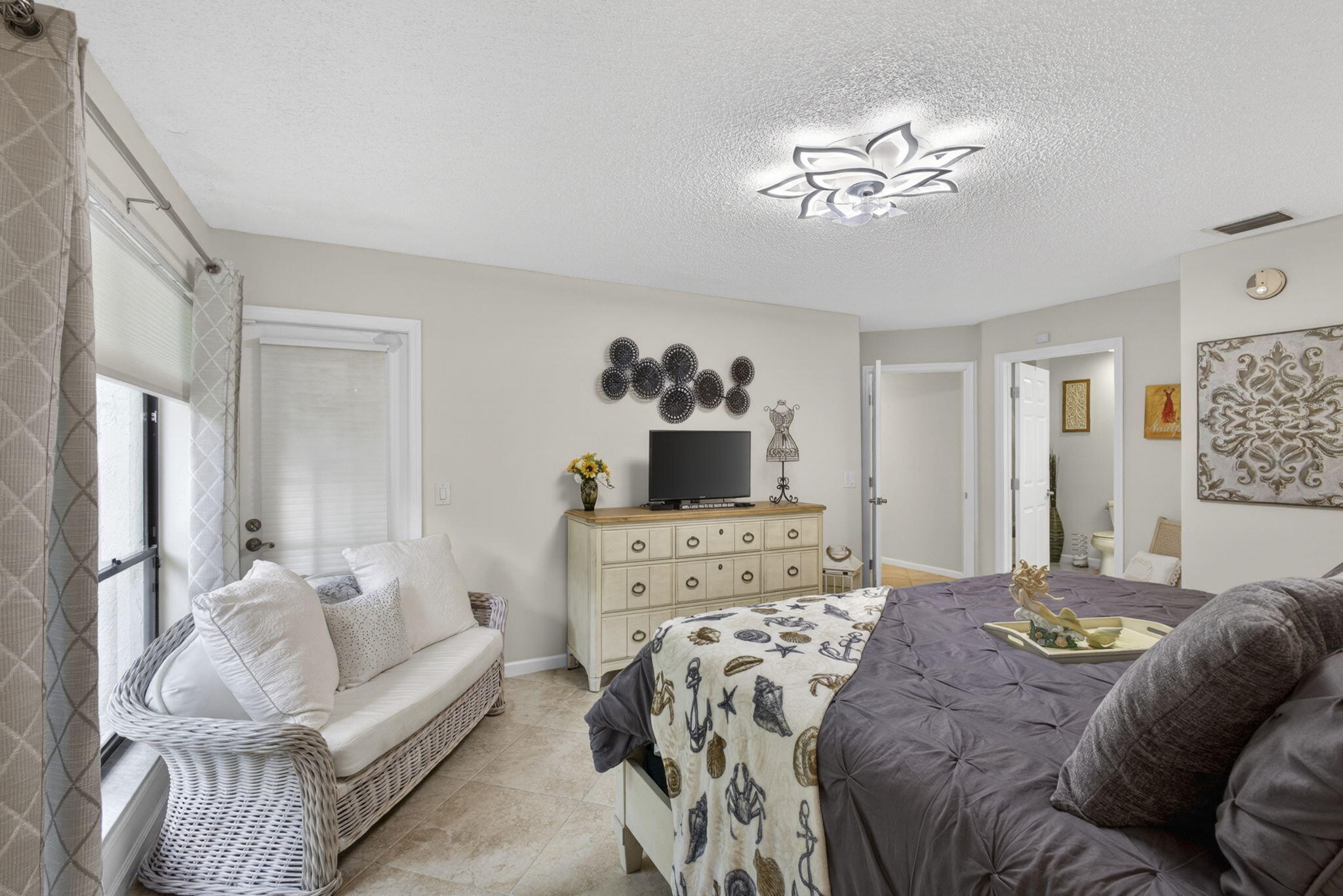 LEXINGTON GREEN CONDO - Residential