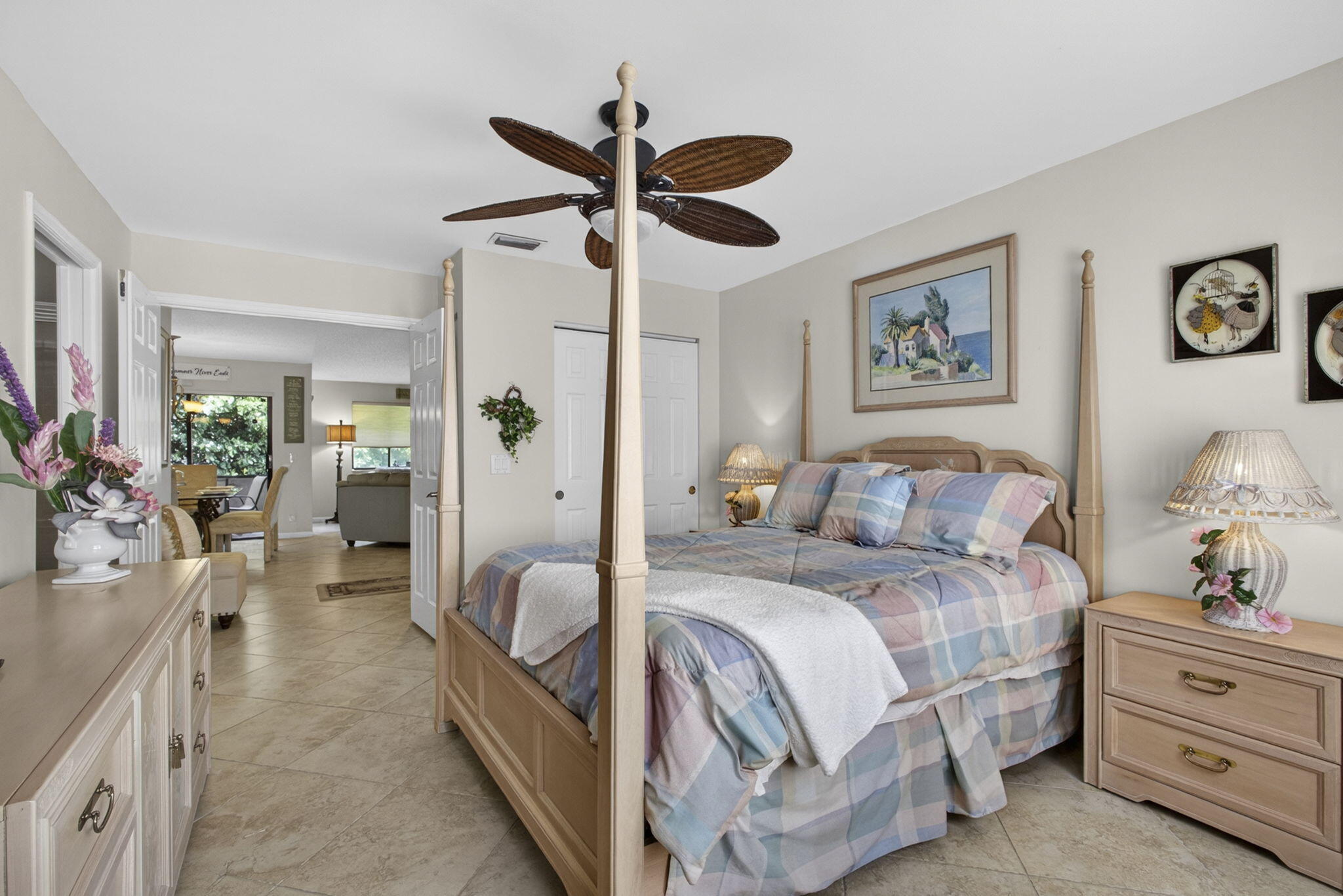 LEXINGTON GREEN CONDO - Residential