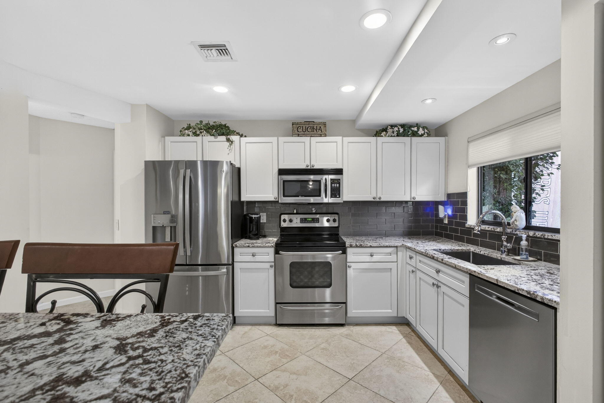 LEXINGTON GREEN CONDO - Residential