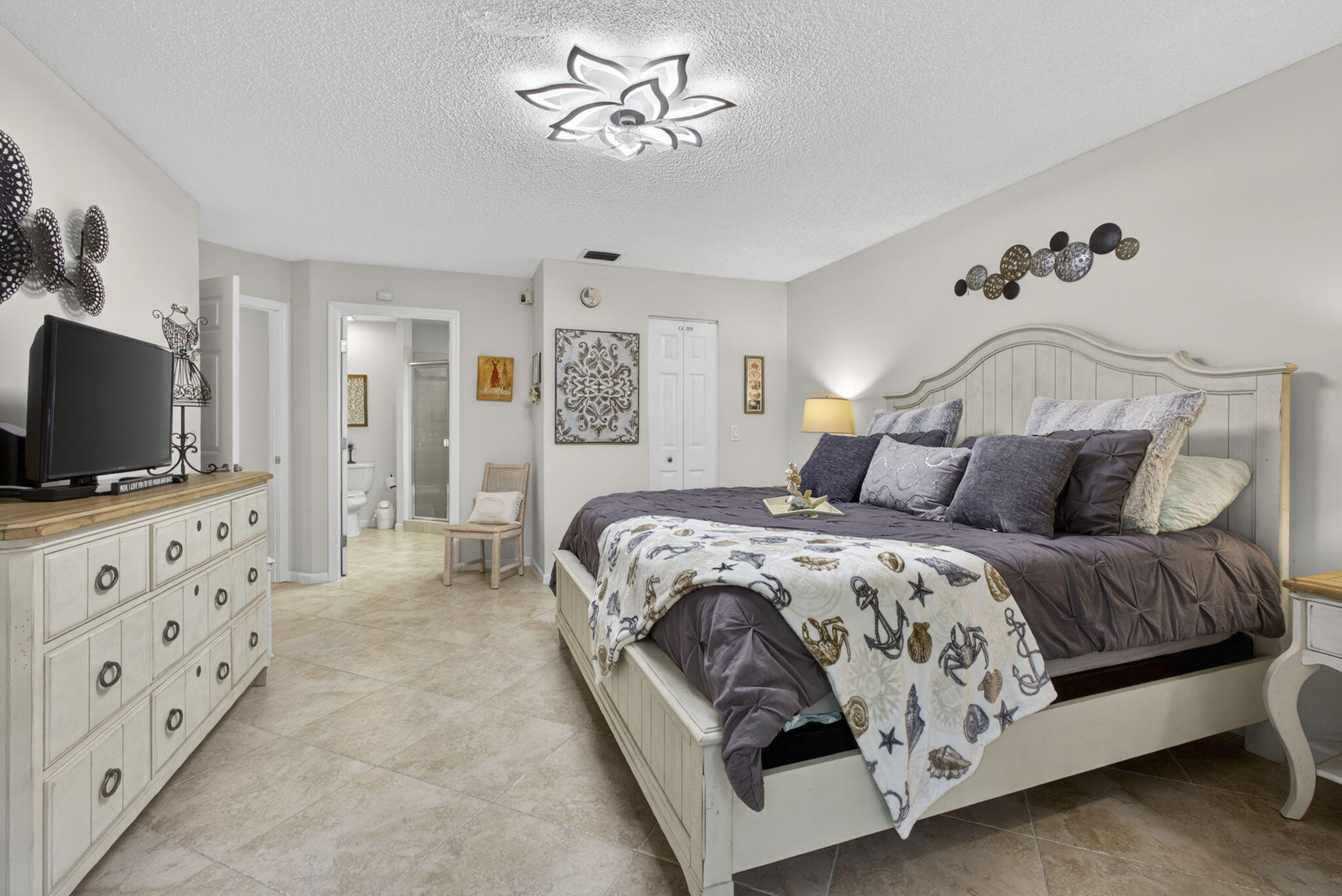 LEXINGTON GREEN CONDO - Residential