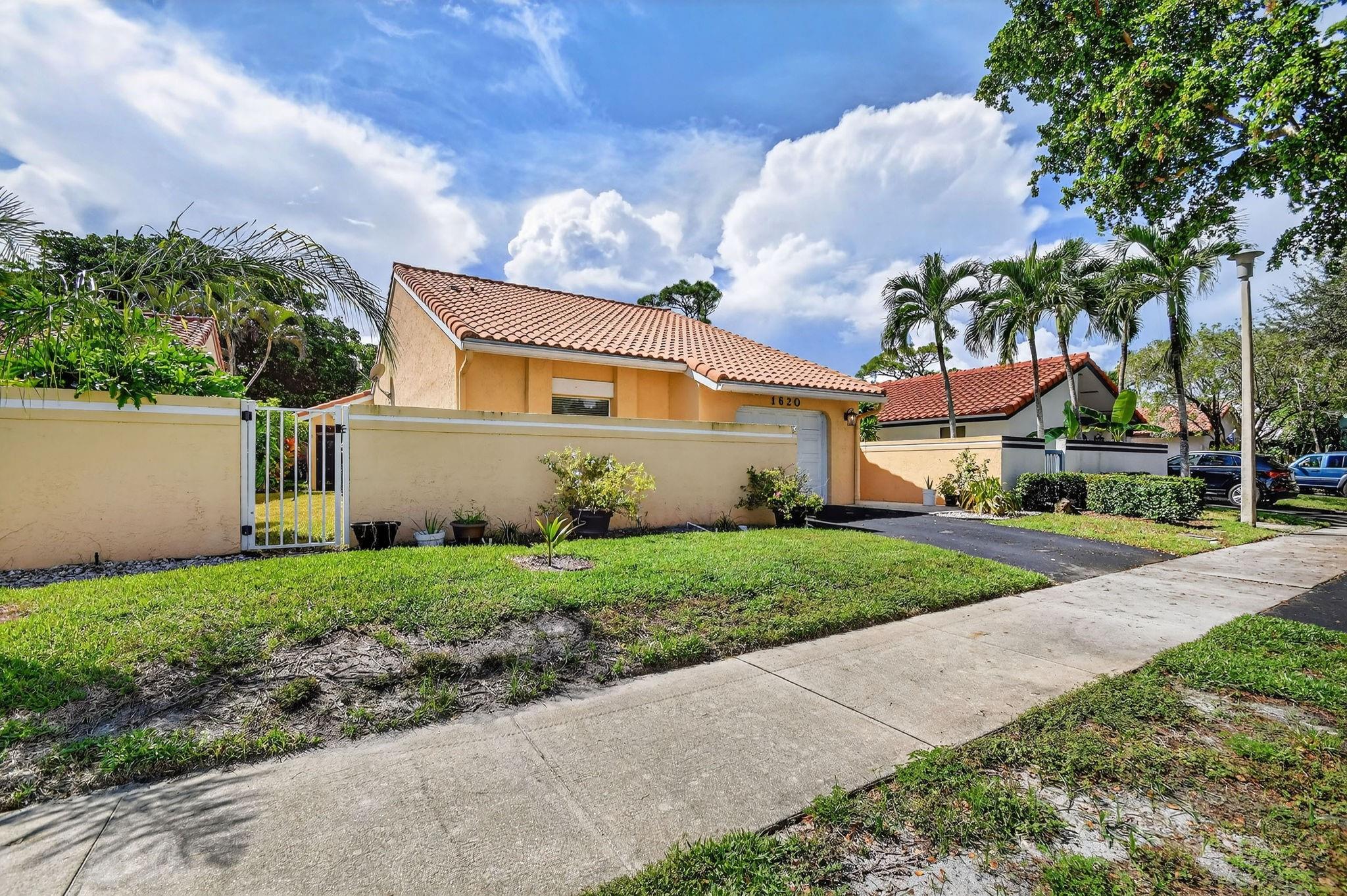 1620 NW 22nd Ave