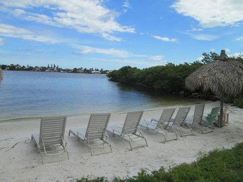 1000 Scotia Drive 504 Hypoluxo FL 33462