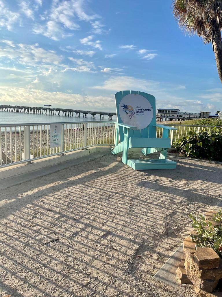 LAKE WORTH TOWN OF - Residential