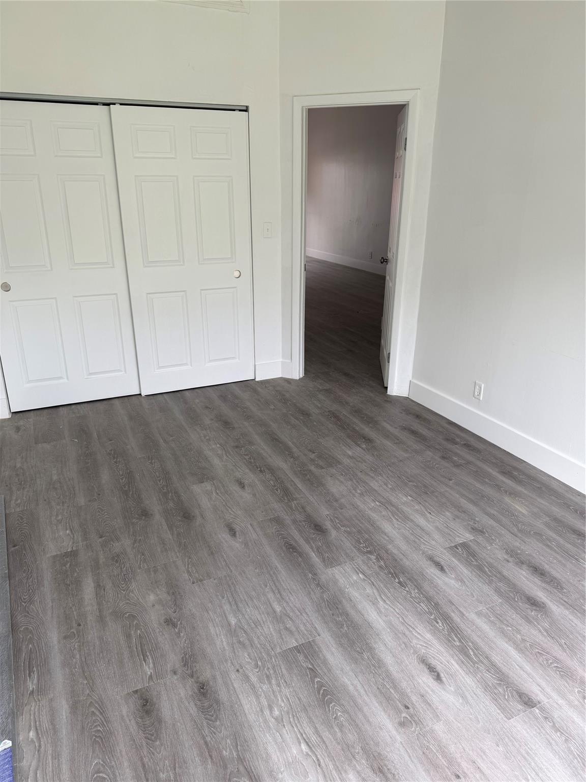 ORCHARD LAKE TOWN HOUSES - Residential Lease