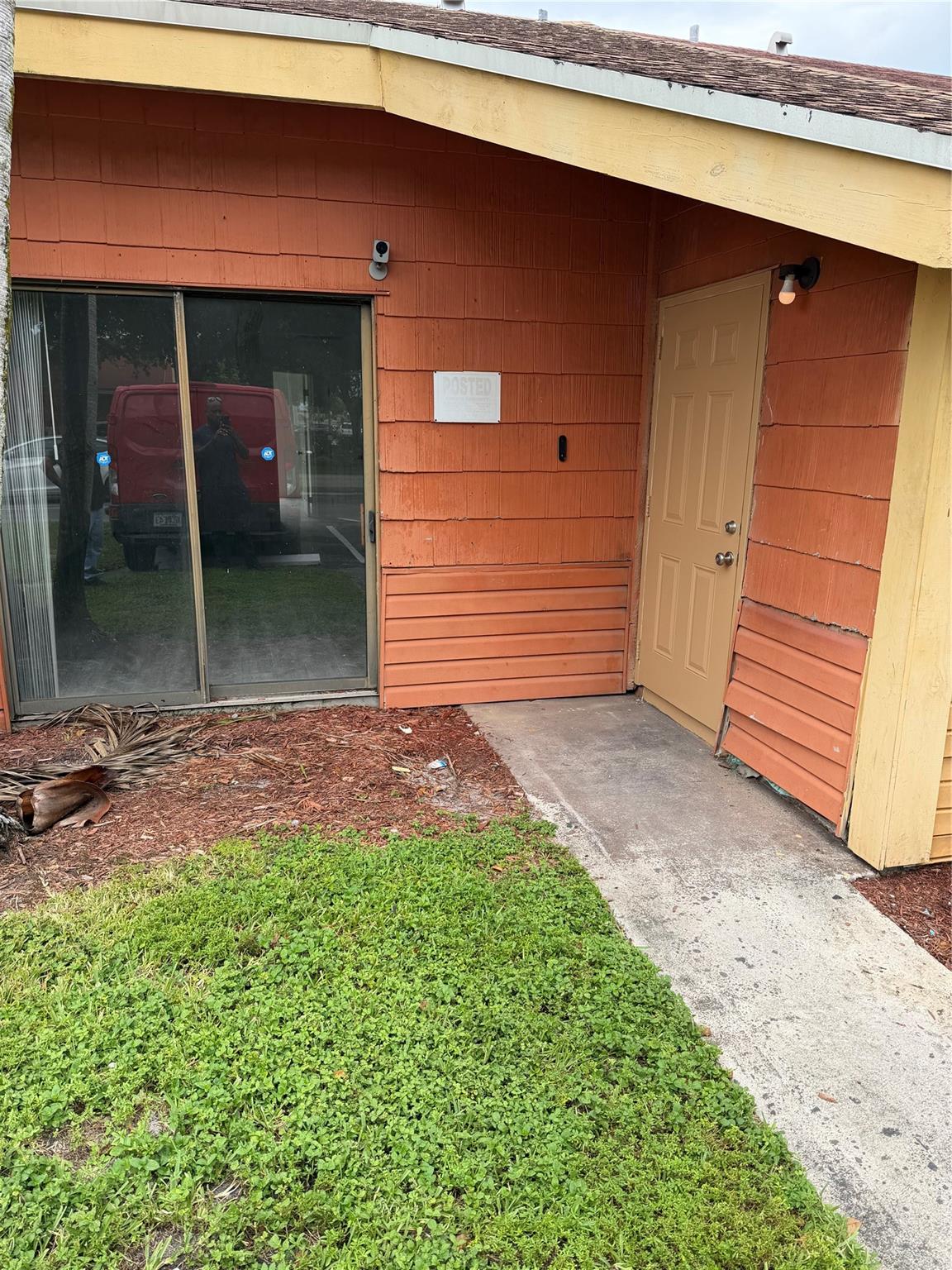 ORCHARD LAKE TOWN HOUSES - Residential Lease