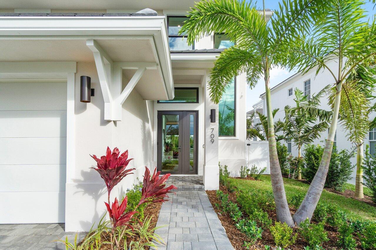 LA HACIENDA DELRAY - Residential