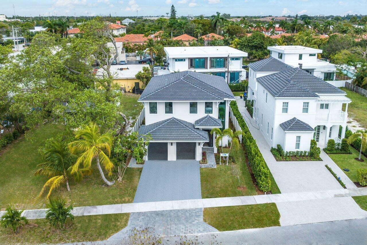 LA HACIENDA DELRAY - Residential