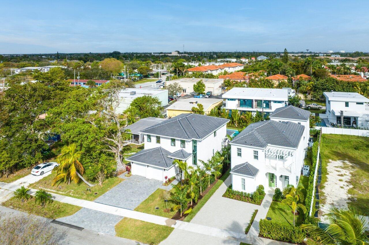 LA HACIENDA DELRAY - Residential