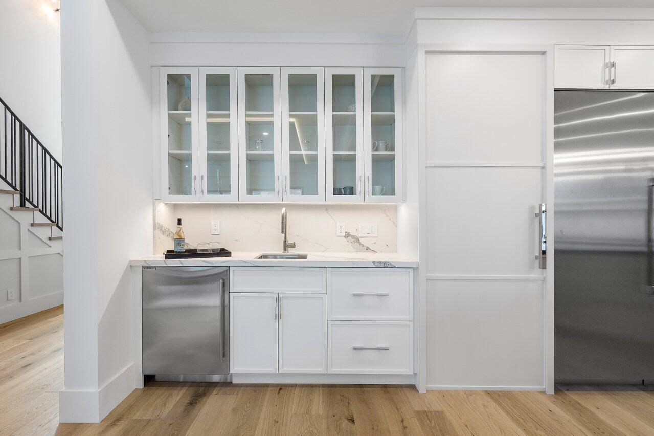 LA HACIENDA DELRAY - Residential