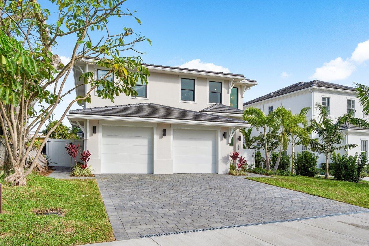 LA HACIENDA DELRAY - Residential