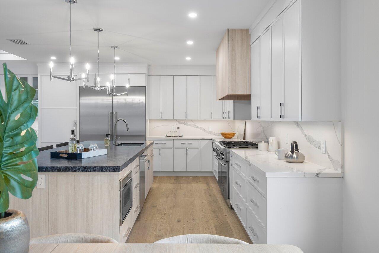 LA HACIENDA DELRAY - Residential