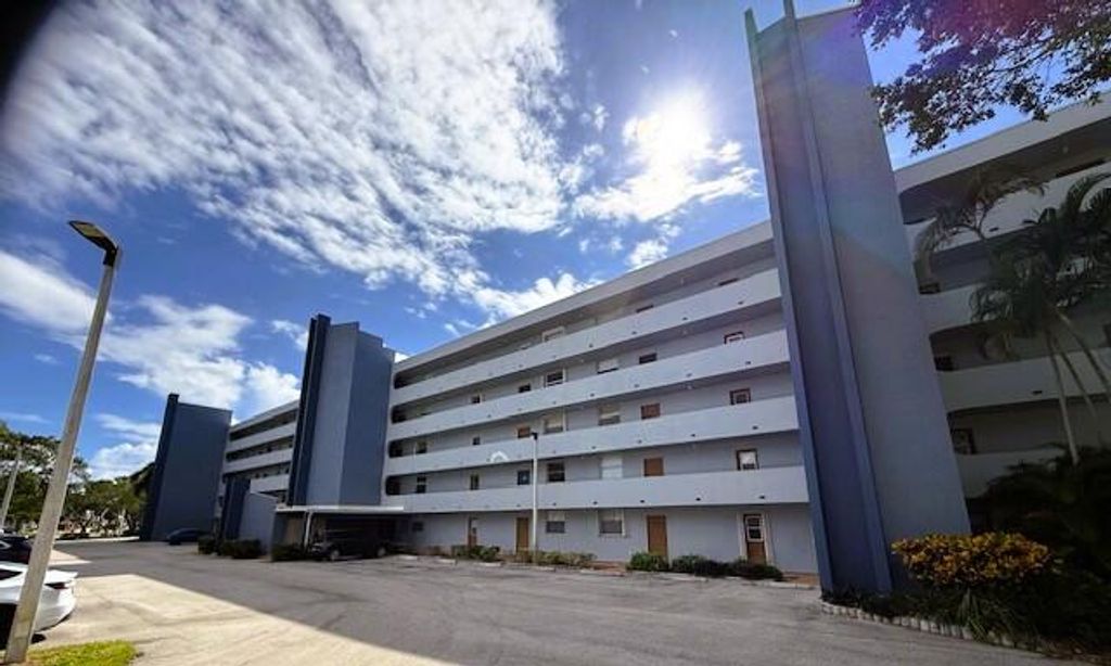 Photo of 5301 NW 2nd Avenue #308, Boca Raton, FL 33487 (MLS # R11080893)