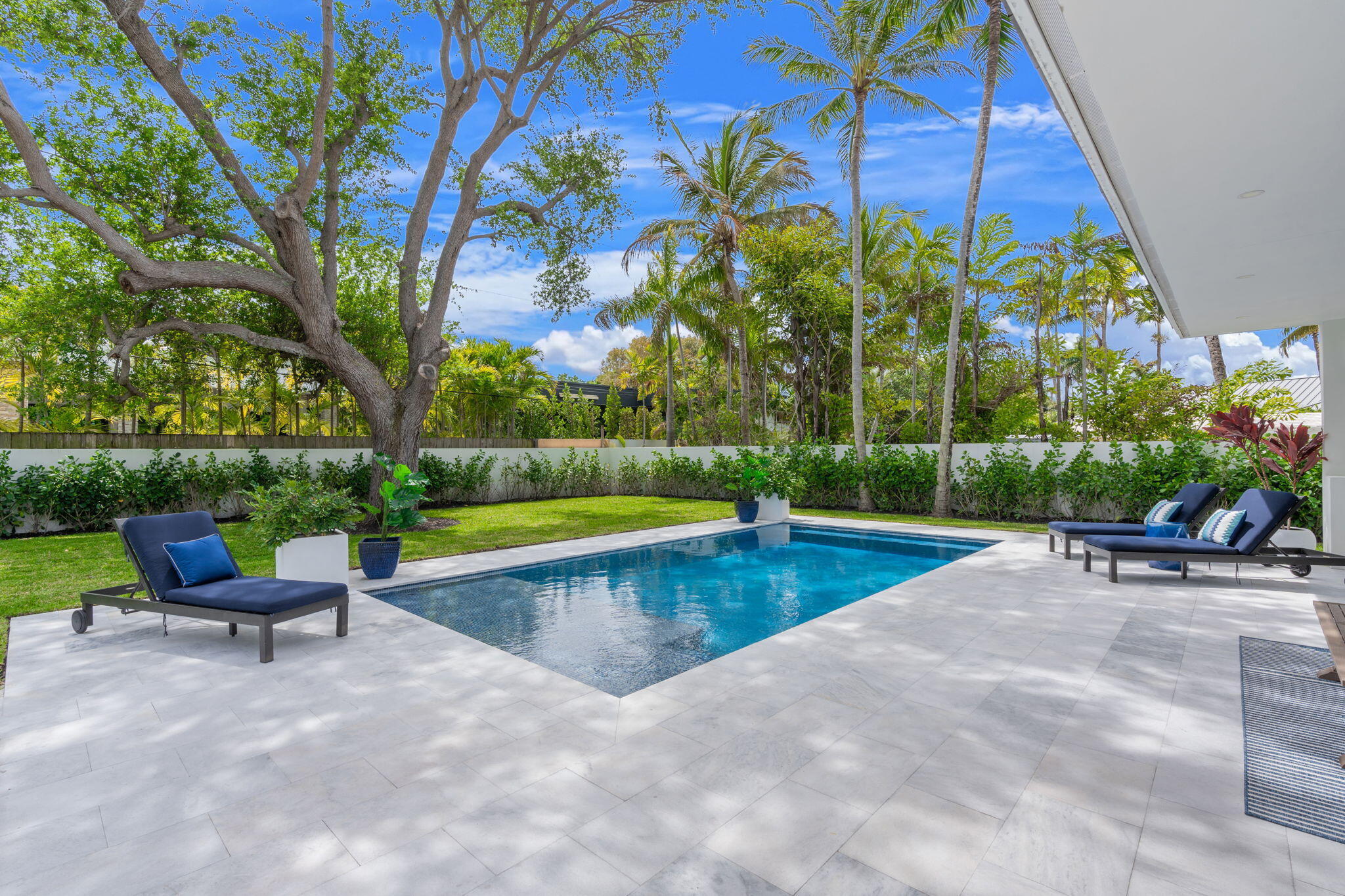 BEACH WAY HEIGHTS UNIT - Residential