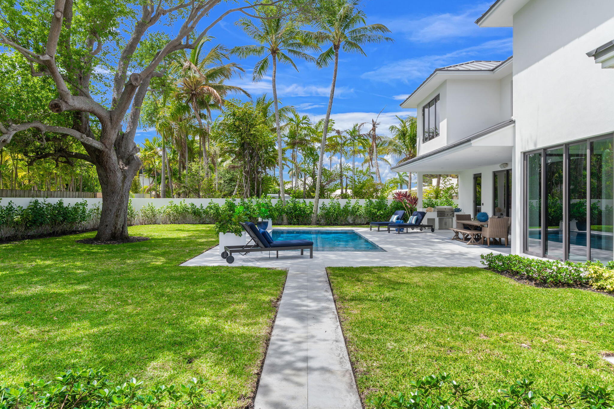 BEACH WAY HEIGHTS UNIT - Residential