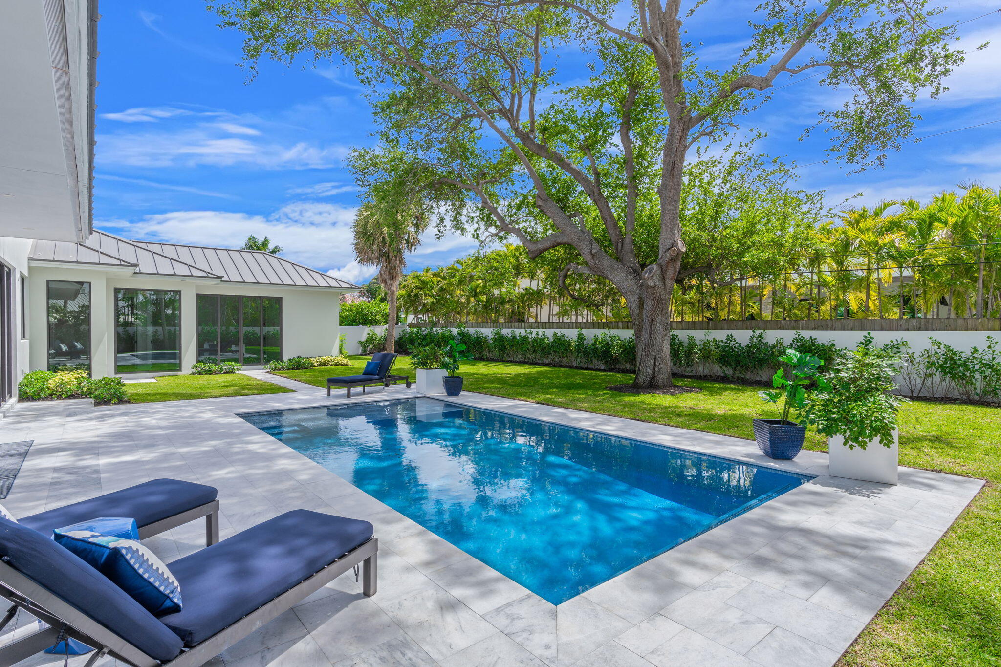 BEACH WAY HEIGHTS UNIT - Residential