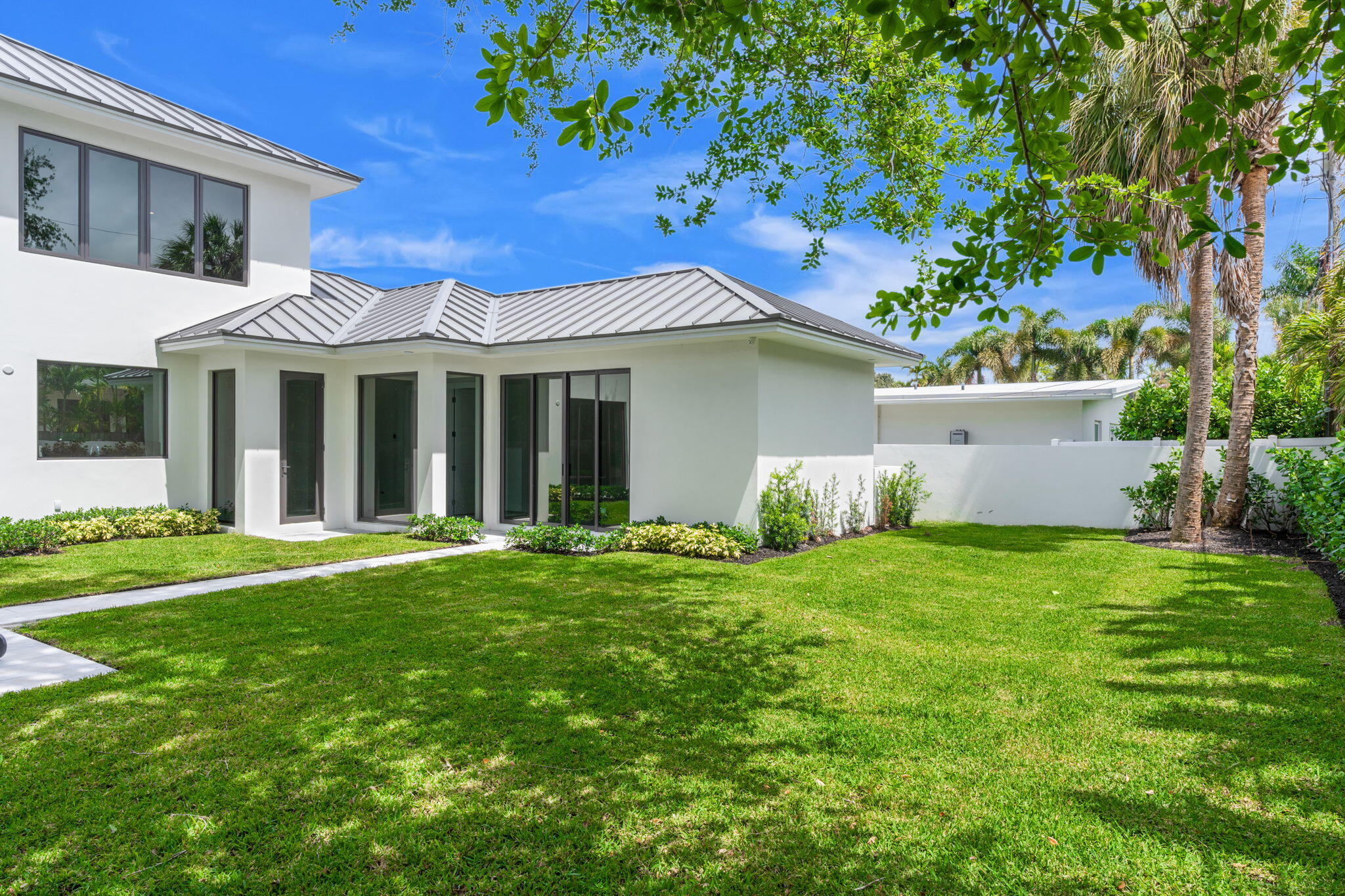 BEACH WAY HEIGHTS UNIT - Residential