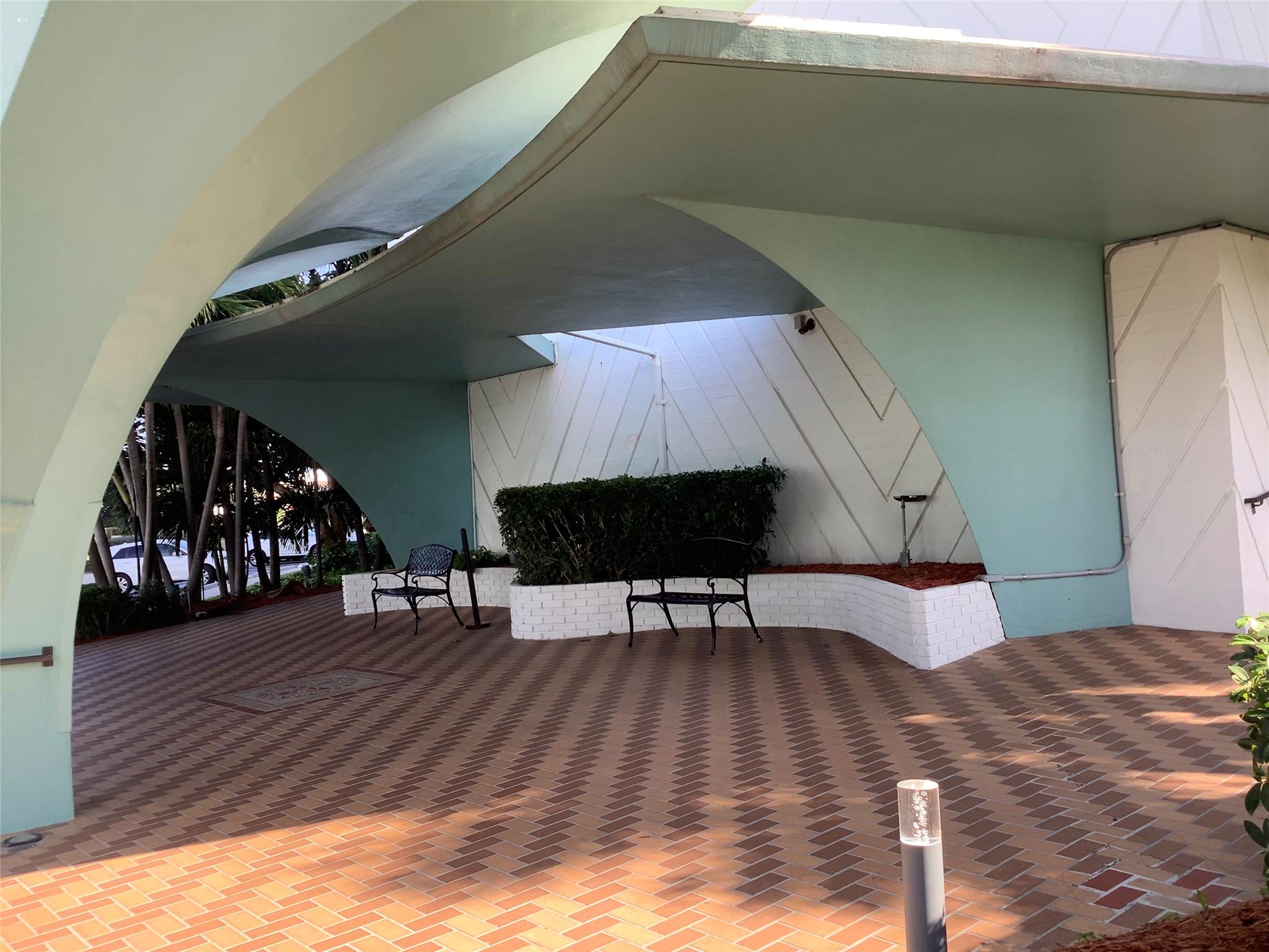 Breakwater Towers CO-OP - Residential