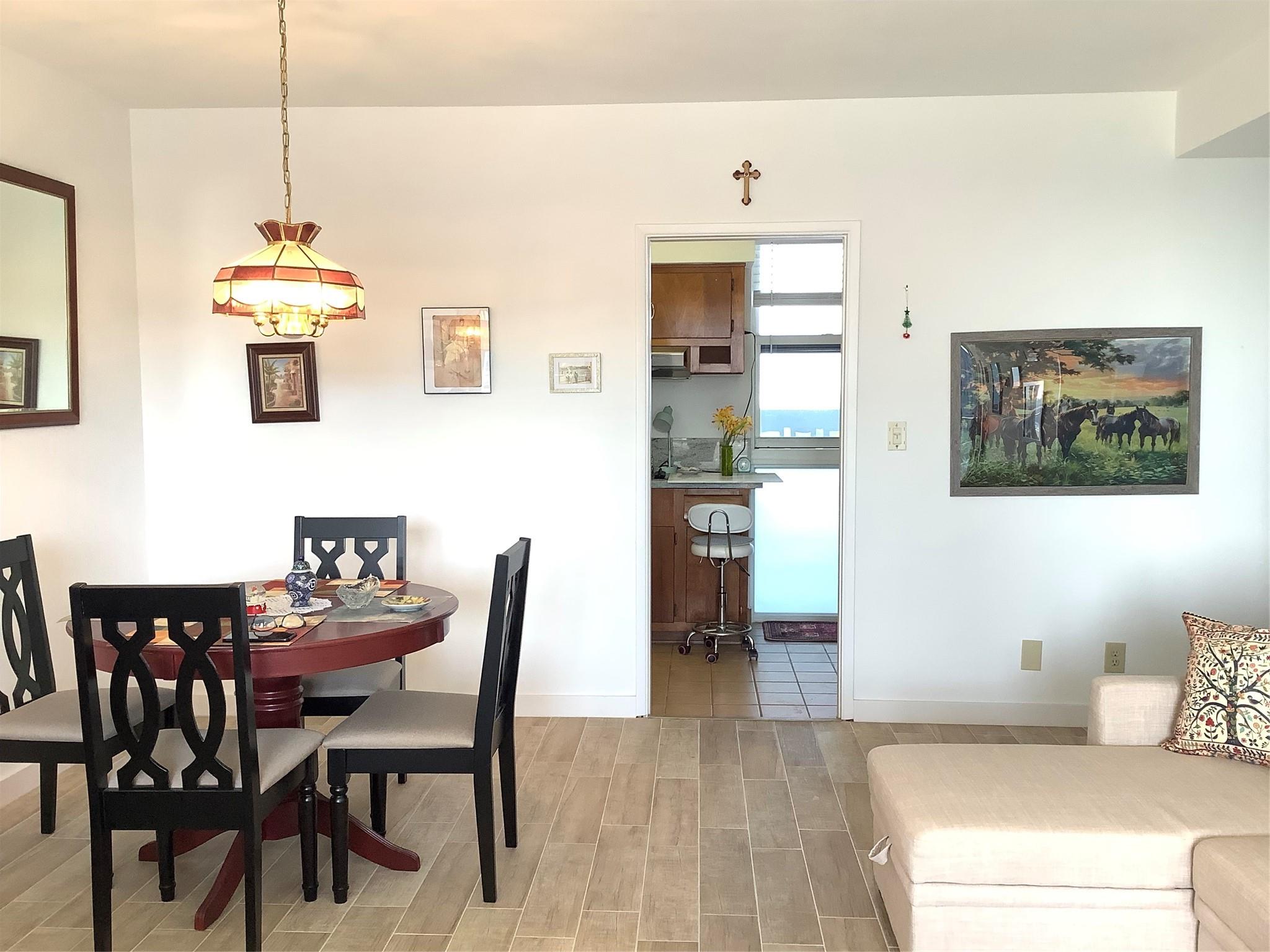 Breakwater Towers CO-OP - Residential