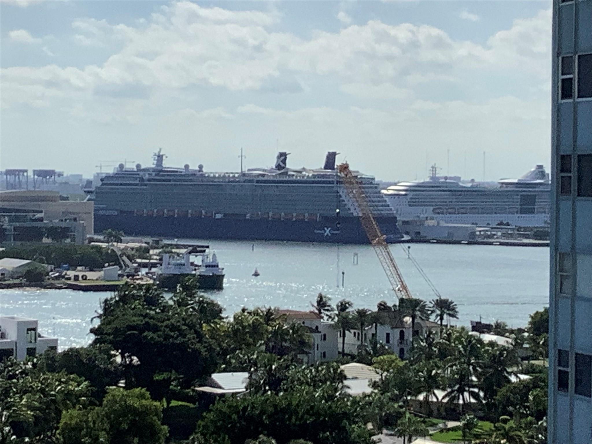 Breakwater Towers CO-OP - Residential