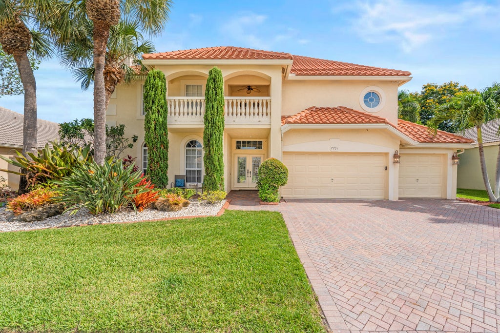 Photo of 7201 Brunswick Circle, Boynton Beach, FL 33472 (MLS # B26042450)