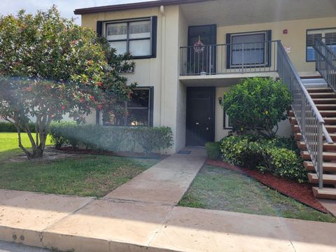 Photo of 7892 Willow Spring Drive #1511, Lake Worth, FL 33467 (MLS # B26016269)