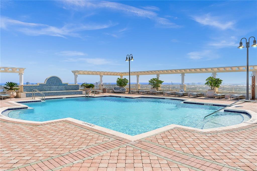 NuRiver Landings - Residential