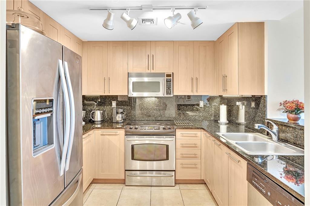 NuRiver Landings - Residential