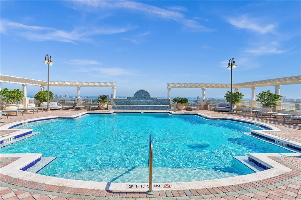 NuRiver Landings - Residential