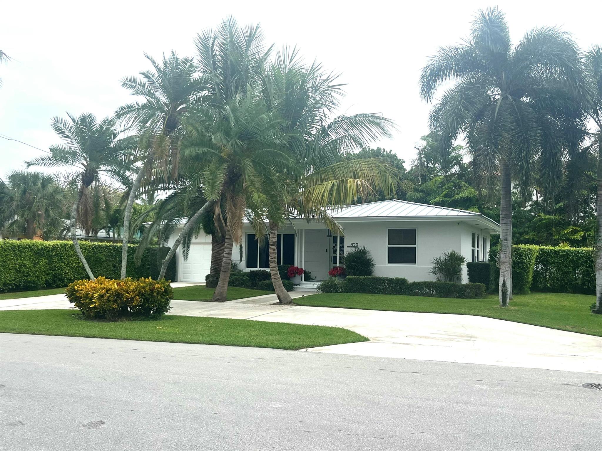 S/D OF 16-46-43 FRAC E 1/ - Residential