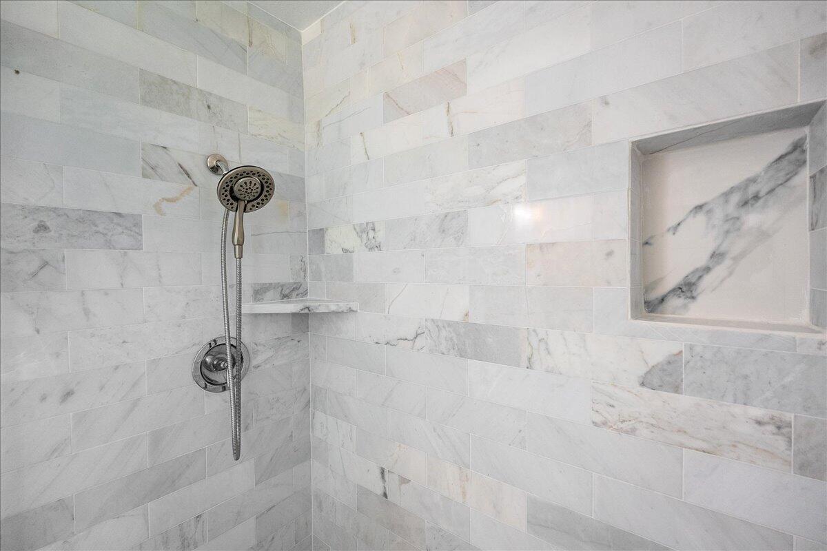 VERO SHORES UNIT 1 - Residential Lease