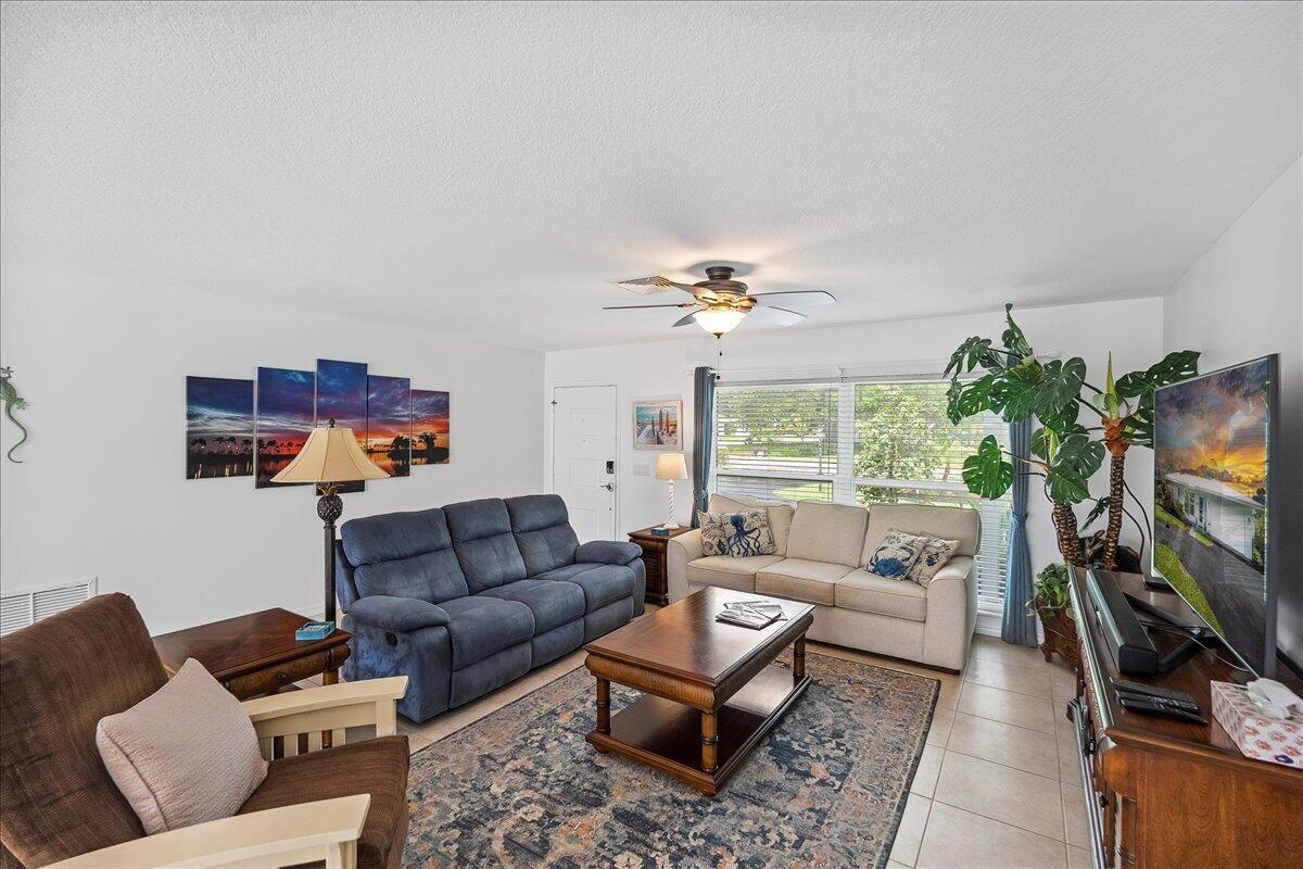 VERO SHORES UNIT 1 - Residential Lease